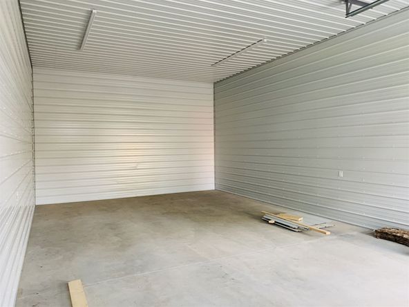 1690 E 700 S, Wolcottville, IN 46795